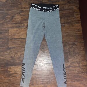 Nike Pro leggings